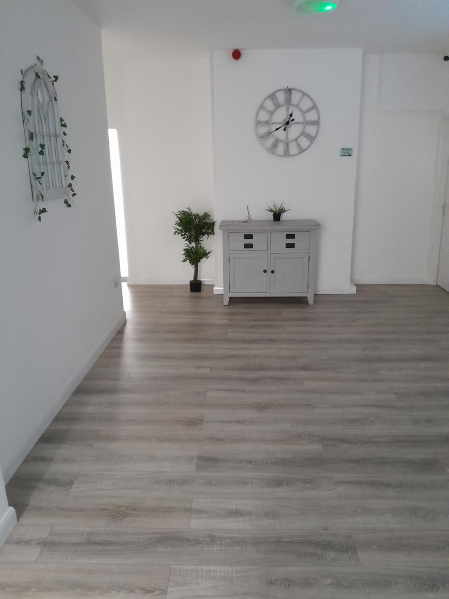 The Broadway Rooms Лестер Экстерьер фото