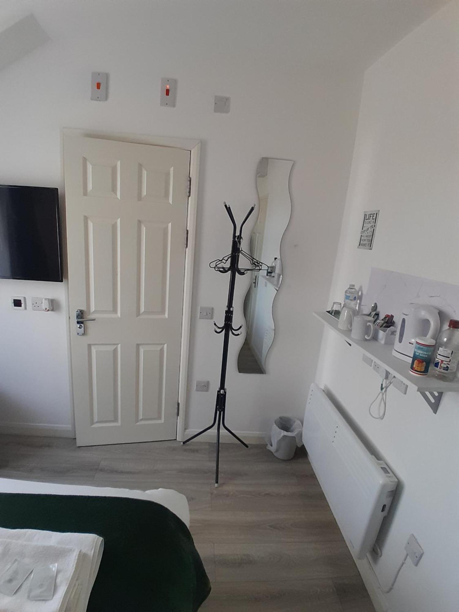 The Broadway Rooms Лестер Экстерьер фото