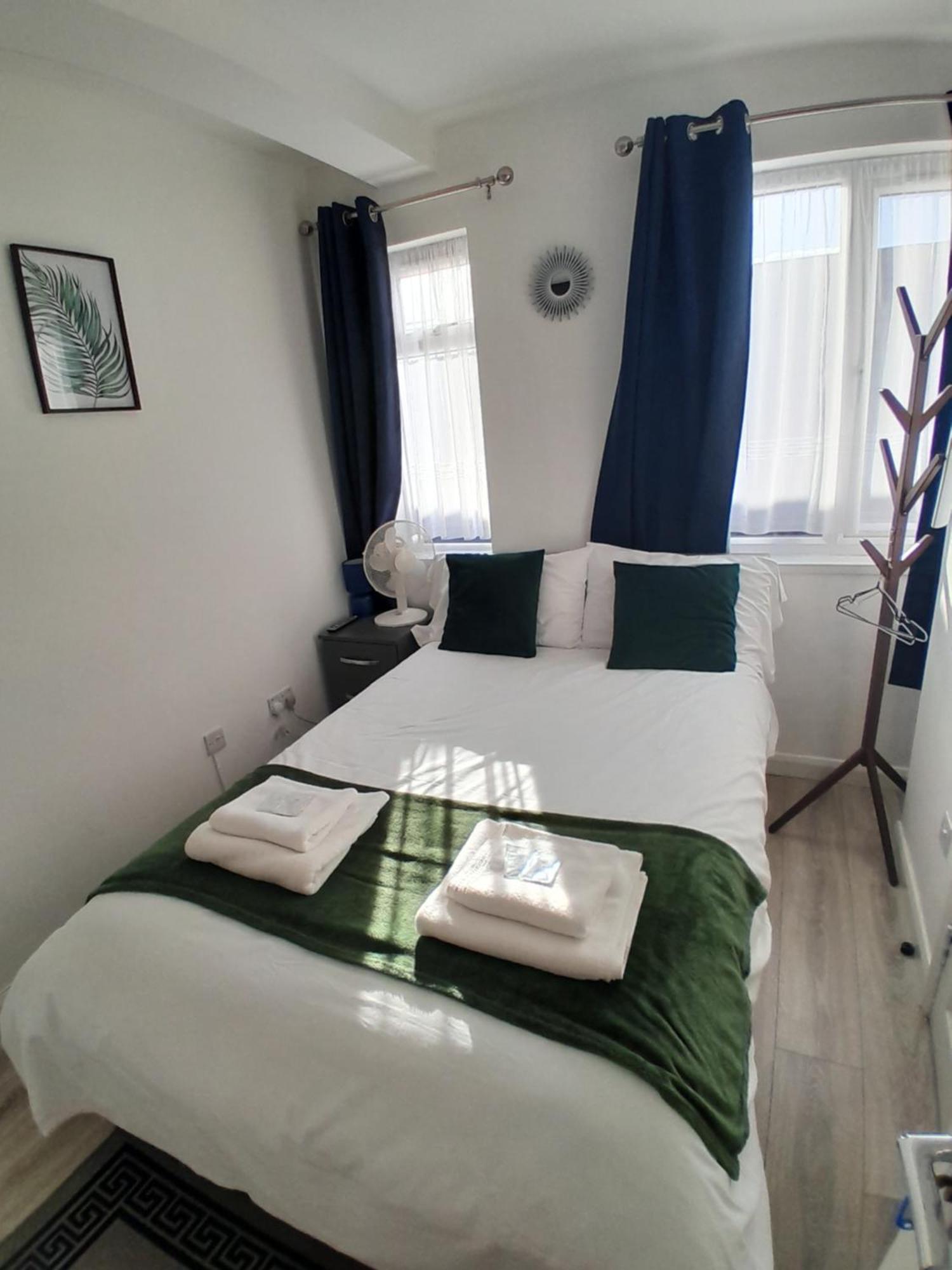 The Broadway Rooms Лестер Экстерьер фото
